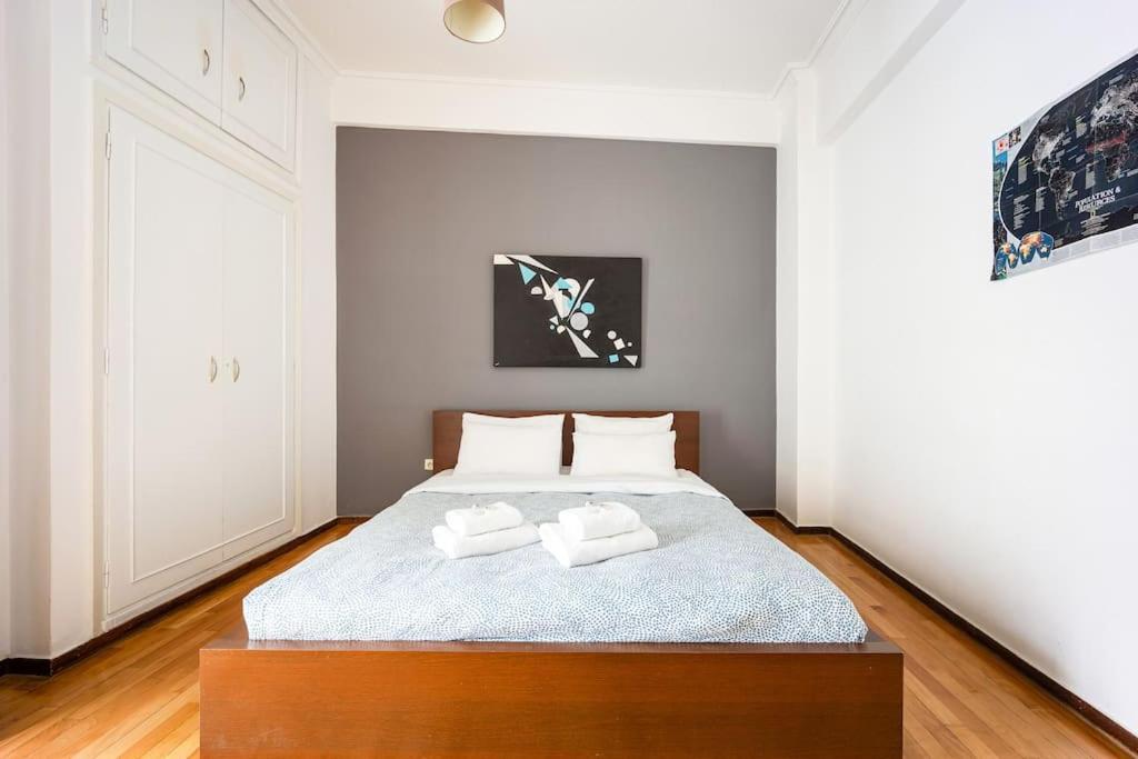 Apartment In The Middle Of Everything Афіни Екстер'єр фото